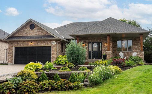 House in Kawartha Lakes, Ontario, Canada 1