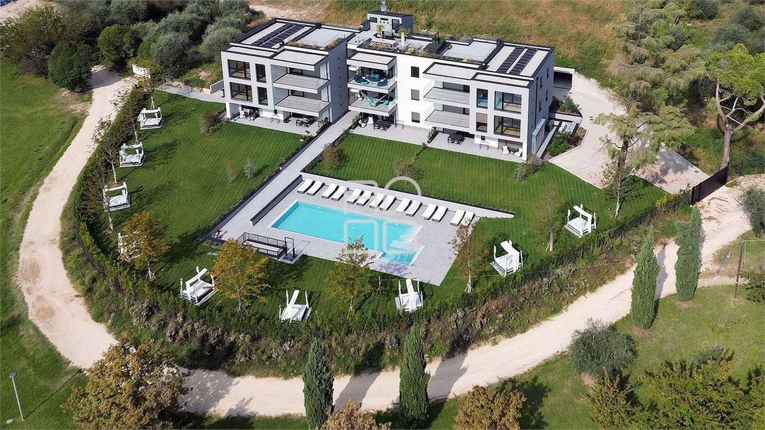 Apartment in Salo, Lombardy, Italy 1 - 18572128