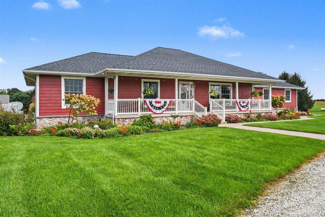 House in Edwardsburg, Michigan, United States 5 - 18952856