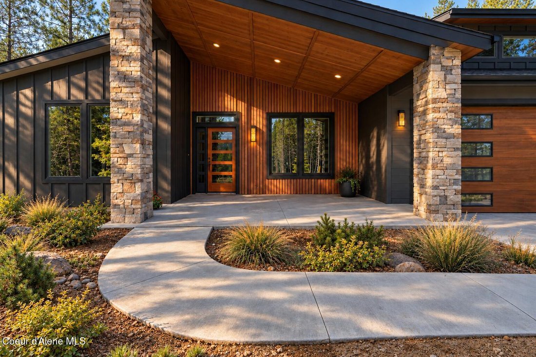 House in Sandpoint, Idaho, United States 2 - 18948311