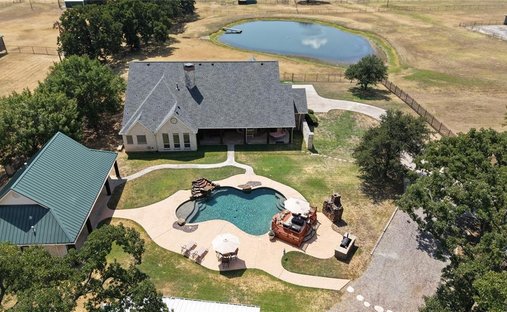 Farm Ranch in Denison, Texas, United States 1