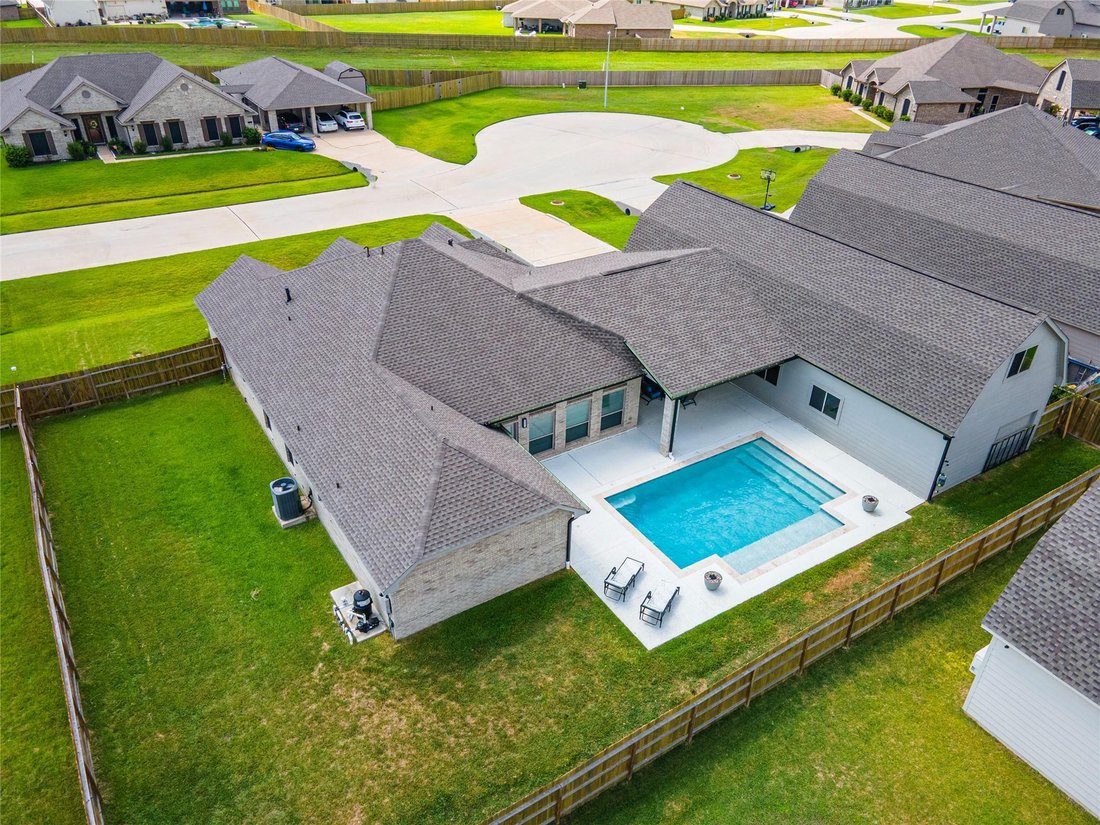 House in Dickinson, Texas, United States 2 - 18953154