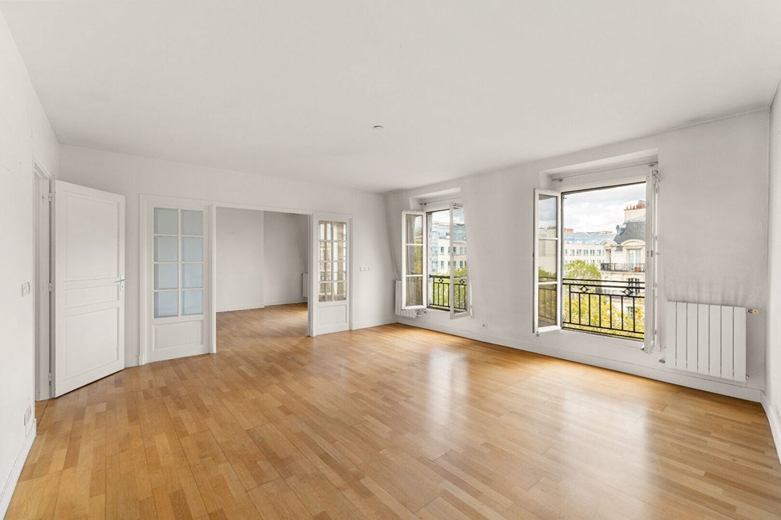 Apartment in Palais Royal, Paris 1er Arrondissement, Paris 4 - 18950077