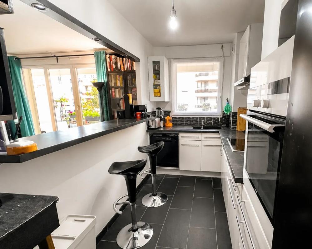 Apartment in Puteaux, Ile-de-France, France 4 - 18954583
