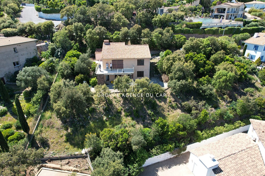 Villa in Les Issambres, Roquebrune-sur-Argens, France 5 - 18955126