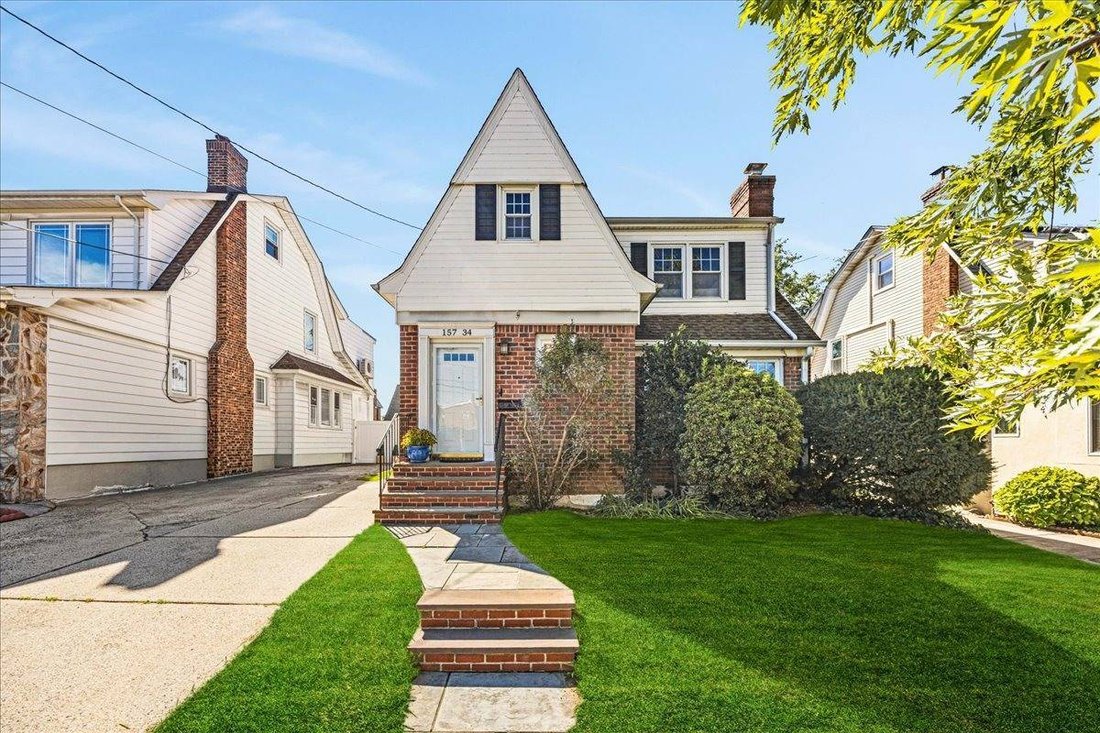 House in New York, New York, United States 1 - 18948442