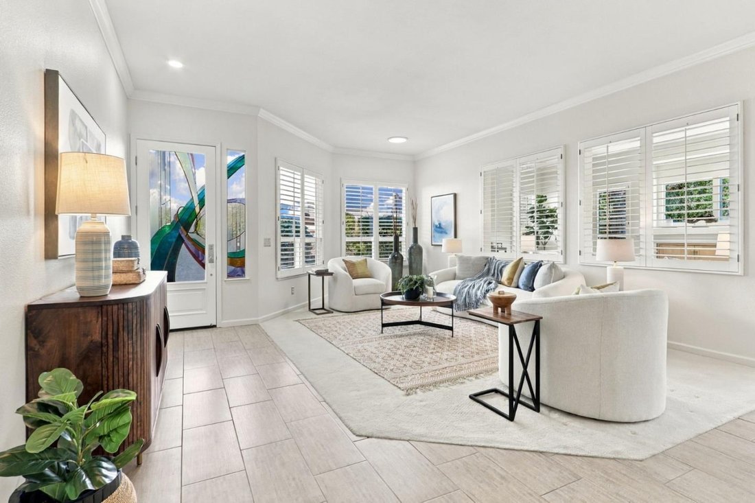 Condo in San Jose, California, United States 5 - 18953172