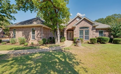 House in Cross Roads, Texas, United States 1