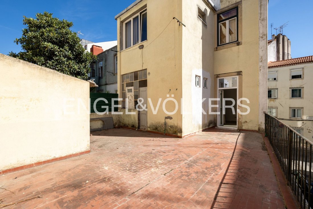 Sao Vicente, Lisbon, Portugal 3 - 18954360