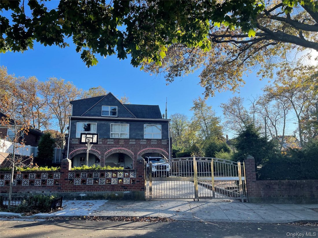 House in New York, New York, United States 1 - 18952347