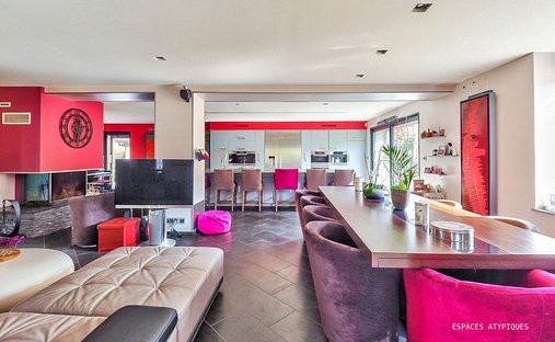 Villa in Corbelin, Auvergne-Rhône-Alpes, France 1