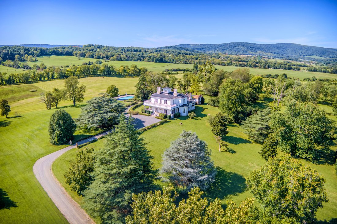 Upperville, Virginia, United States 1 - 16554647