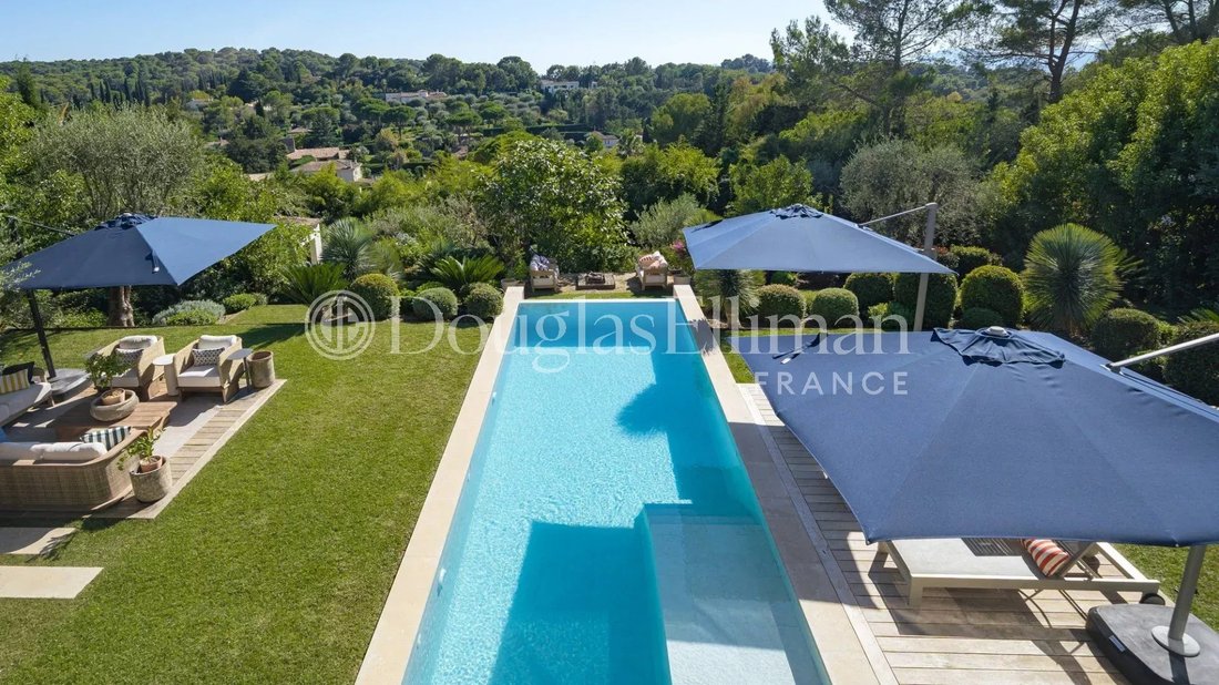 Villa in Mougins, Provence-Alpes-Côte d'Azur, France 4 - 18950155