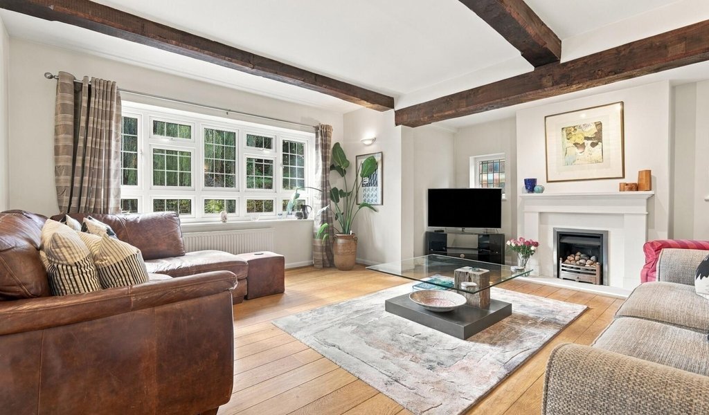 House in High Beech, Loughton, England 2 - 18952308