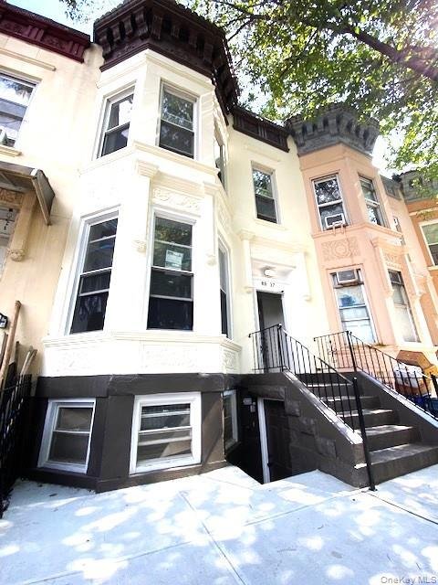 House in New York, New York, United States 2 - 18948498