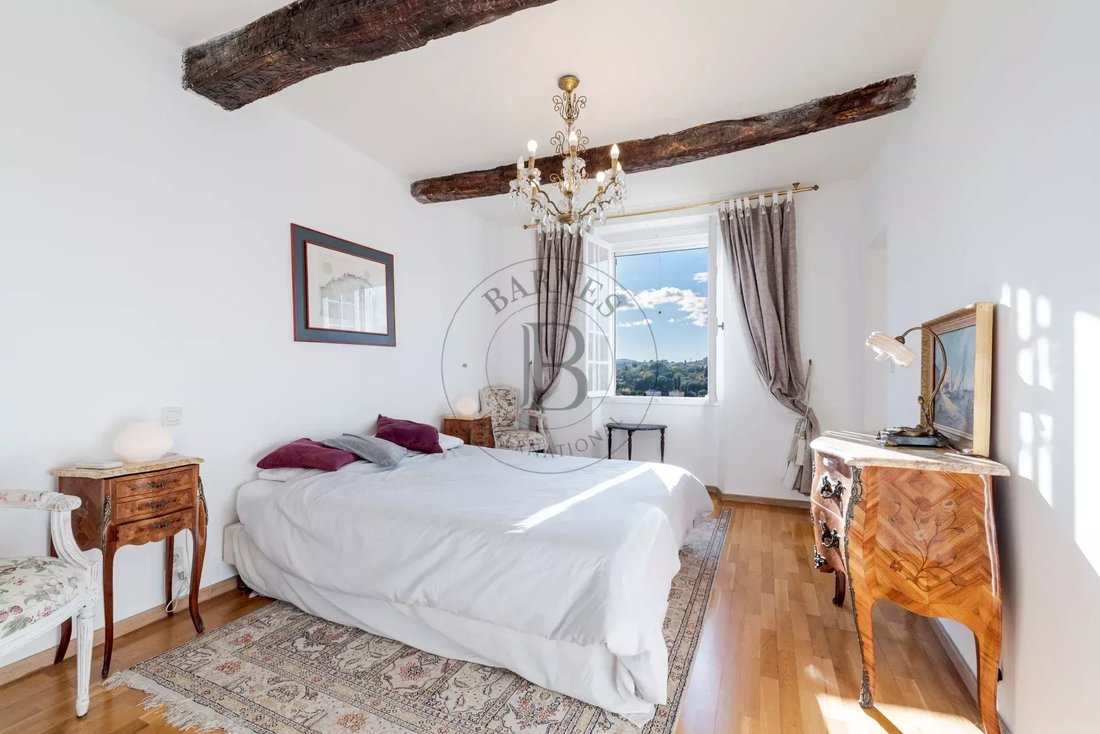 Villa in Grasse, Provence-Alpes-Côte d'Azur, Frankreich 4 - 16890850