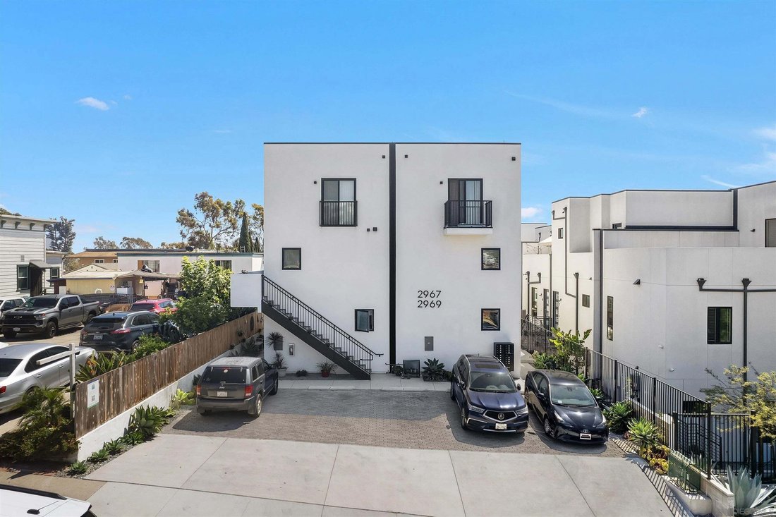 San Diego, California, United States 1 - 18953470