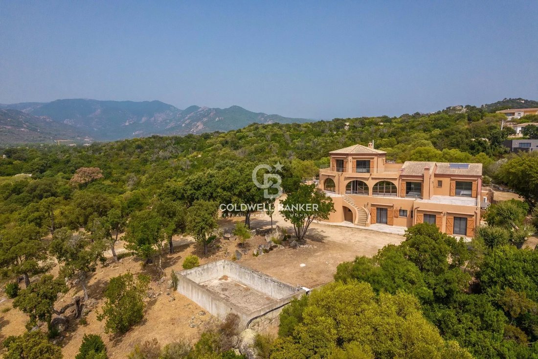 Villa in Porto-Vecchio, Corsica, France 3 - 18949527