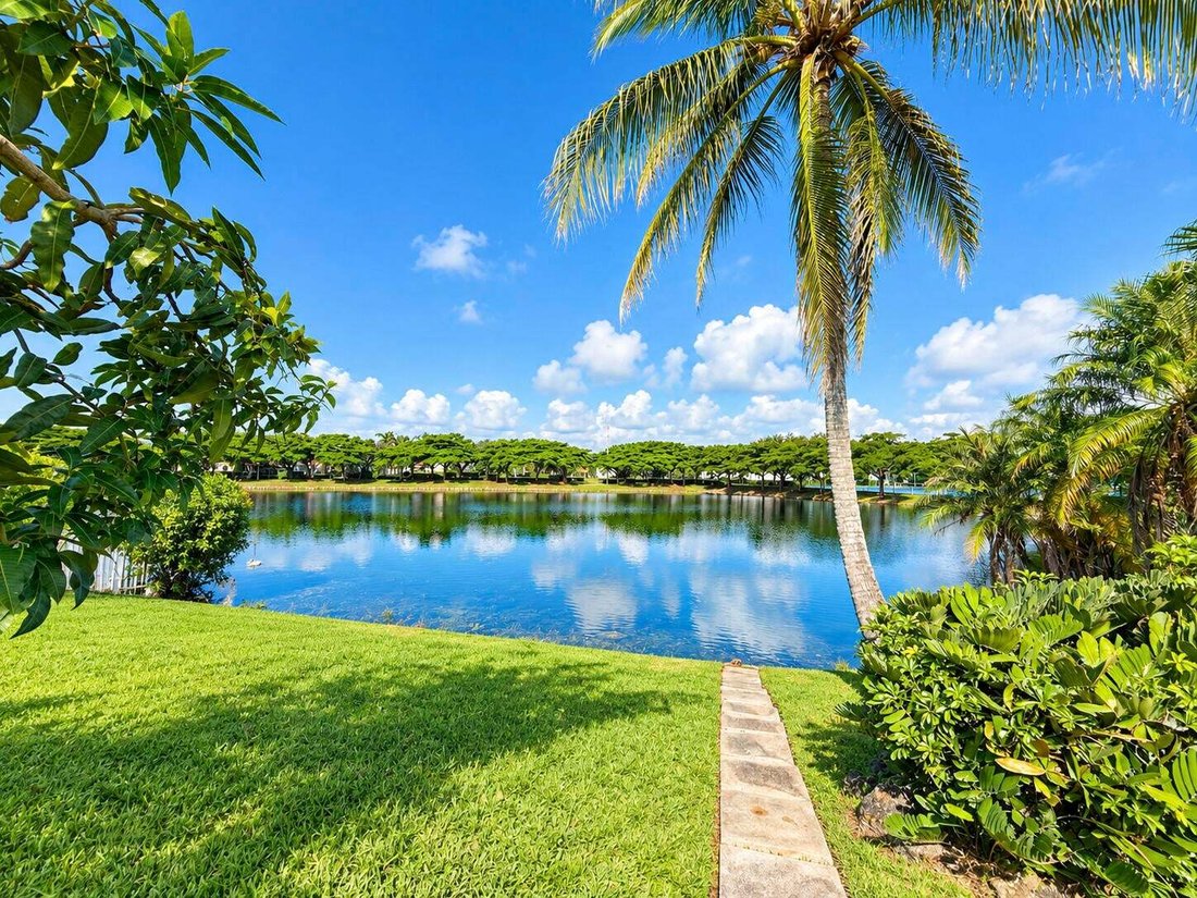 House in Pembroke Pines, Florida, United States 5 - 18952629