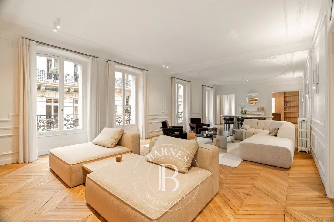 Apartment in Chaillot, Paris 16e Arrondissement, Paris 1 - 18948512
