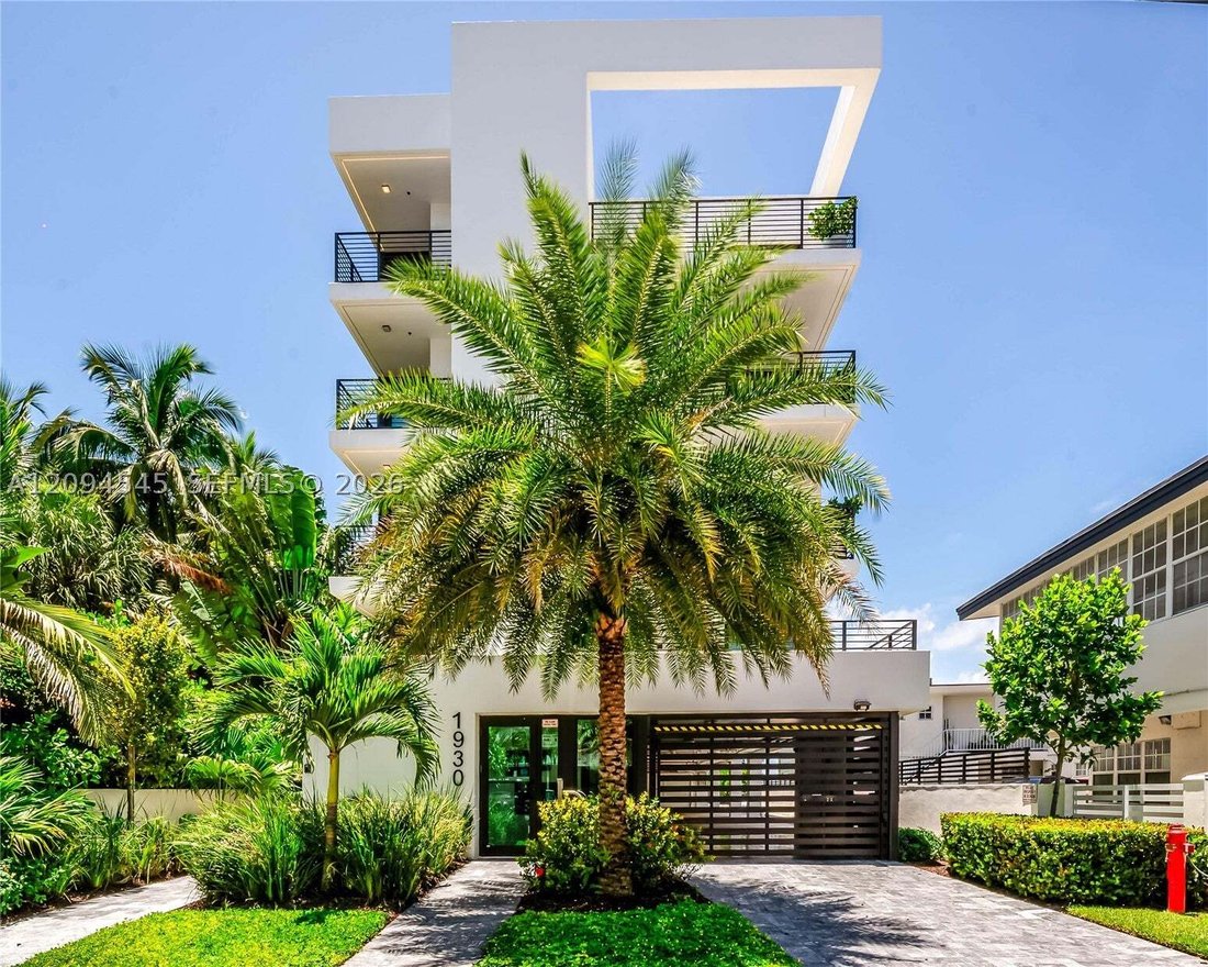Condo in Miami Beach, Florida, United States 1 - 18952669