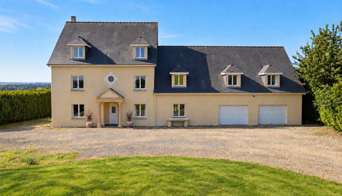 House in Juvigny-Val-d'Andaine, Normandy, France 1 - 18950569