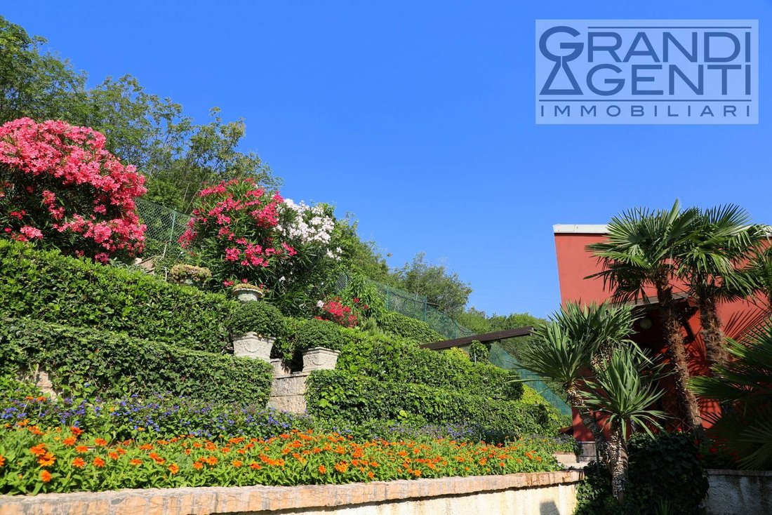 Villa in Grezzana, Veneto, Italy 3 - 18955435