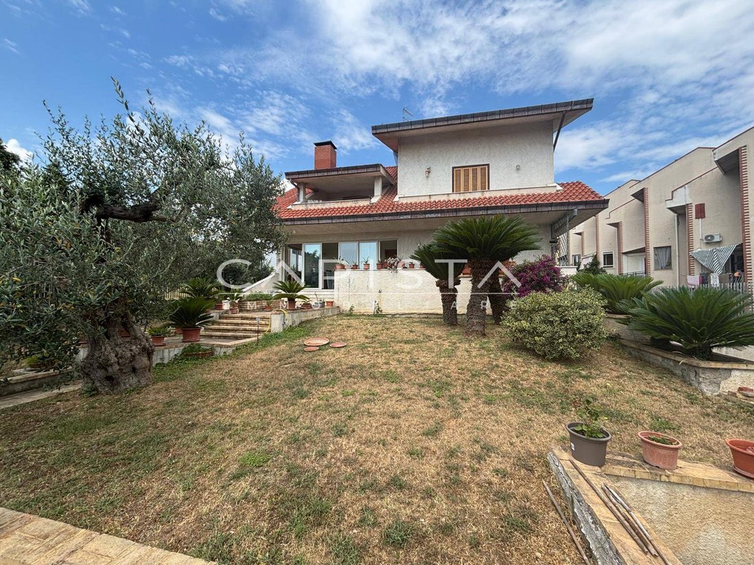 Villa in Ortona, Abruzzo, Italy 3 - 18955430