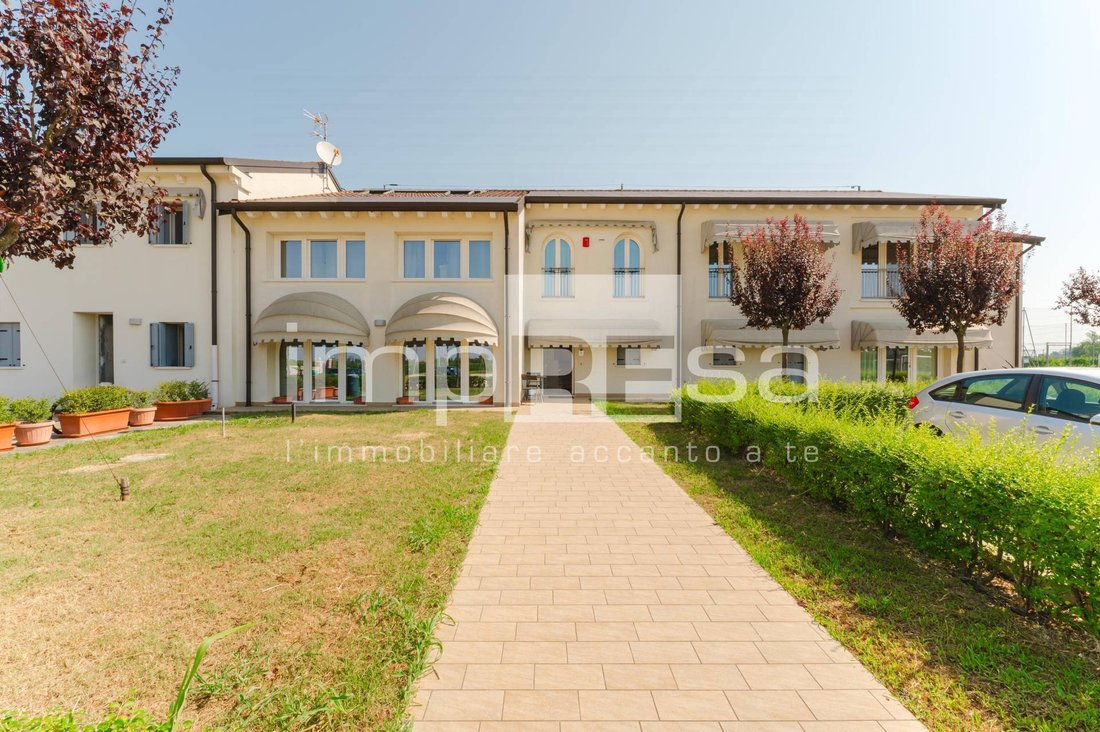 Farm Ranch in Chiarano, Veneto, Italy 3 - 18955437