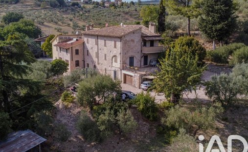 Villa in Assisi, Umbria, Italy 1