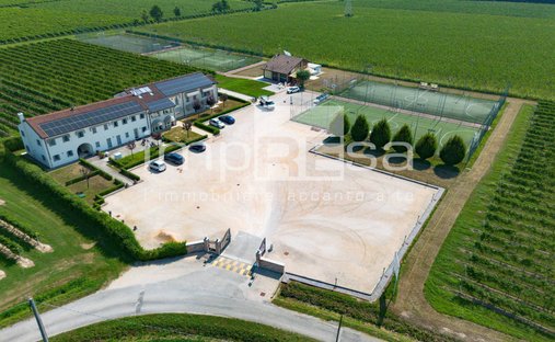 Farm Ranch in Chiarano, Veneto, Italy 1
