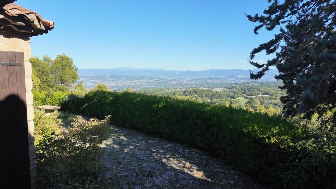 Country House in Bonnieux, Provence-Alpes-Côte d'Azur, France 5 - 16822872