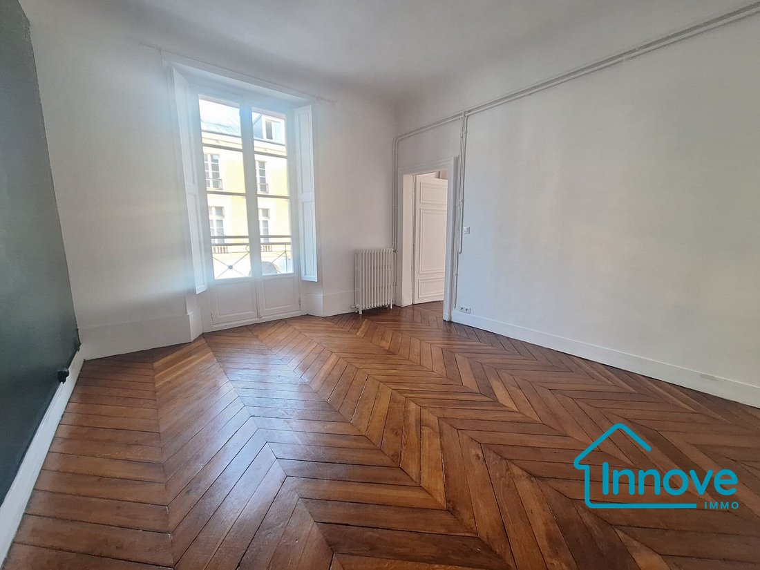 Apartment in Domaine National du Château, Versailles, France 5 - 18956290