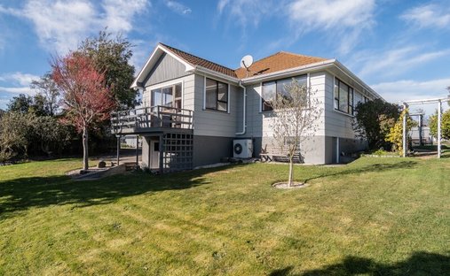 House in Maungati, Canterbury, New Zealand 1