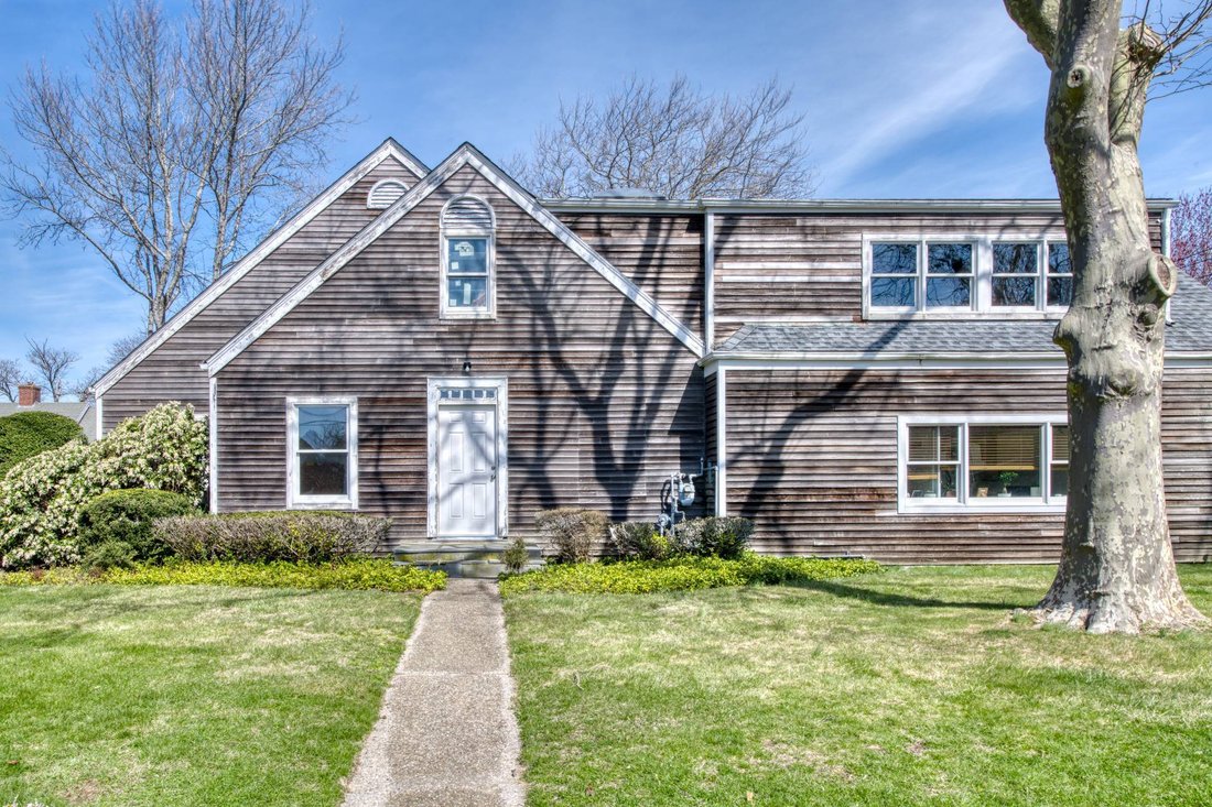 Southampton, New York, United States 1 - 18955745