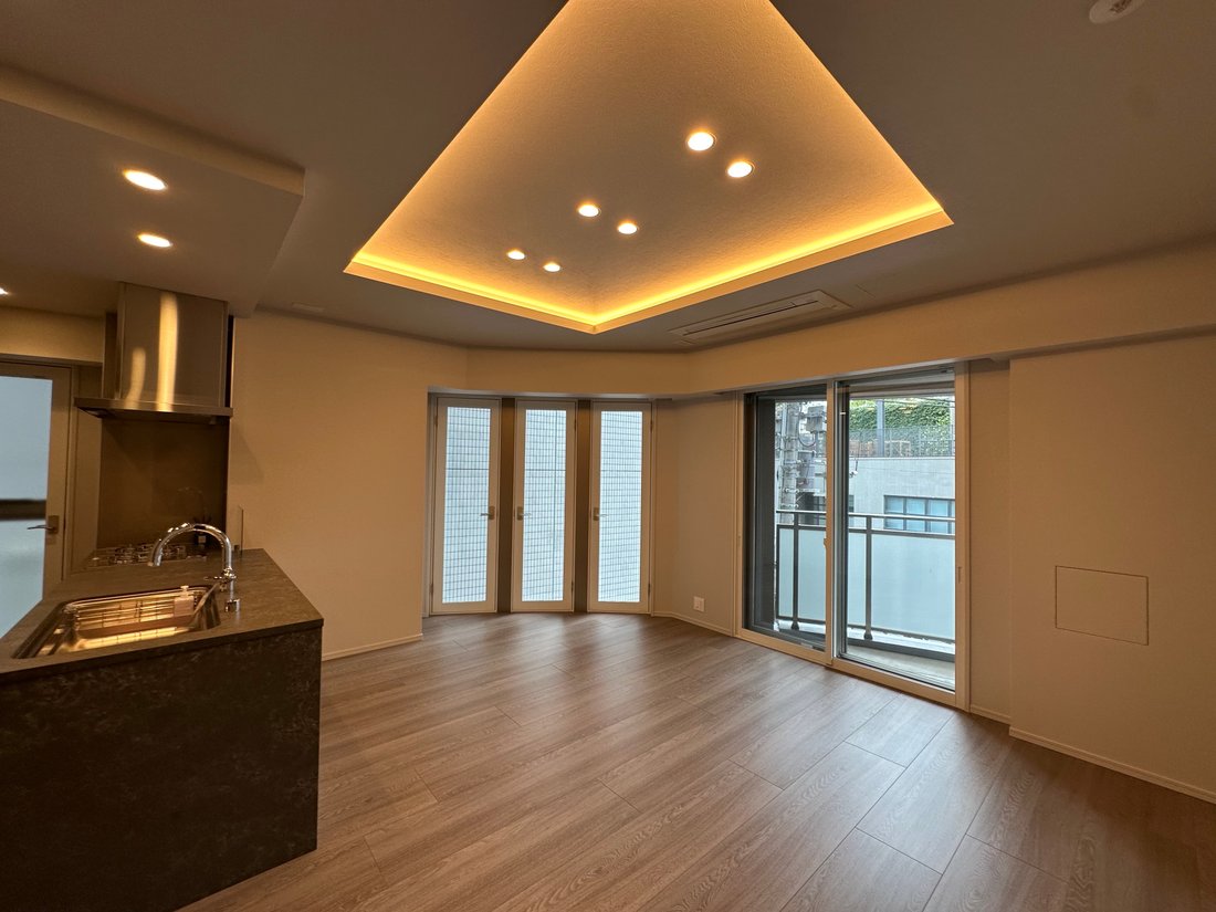Condo in Shibuya City, Tokyo, Japan 2 - 18957470