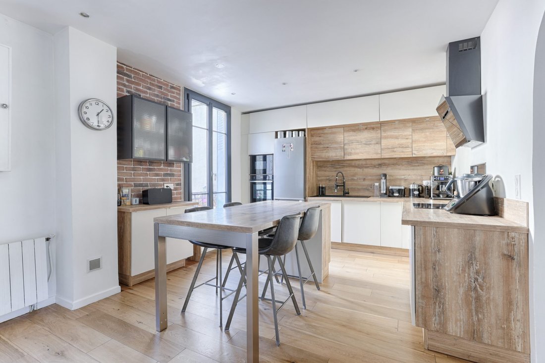 Apartment in Chedal Anglay, La Garenne-Colombes, France 2 - 18956285
