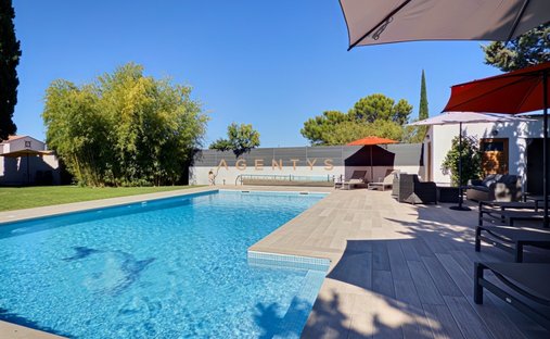 House in Rousset, Provence-Alpes-Côte d'Azur, France 1