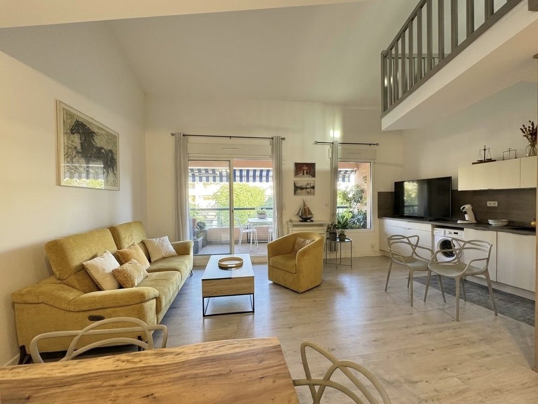 Apartment in Centre Ville, Carqueiranne, France 2 - 18956519