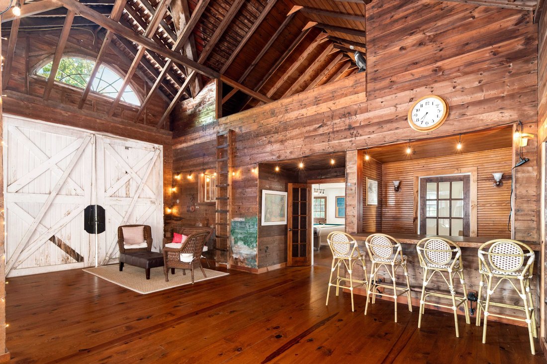 House in Greenwich, New York, United States 5 - 18956159