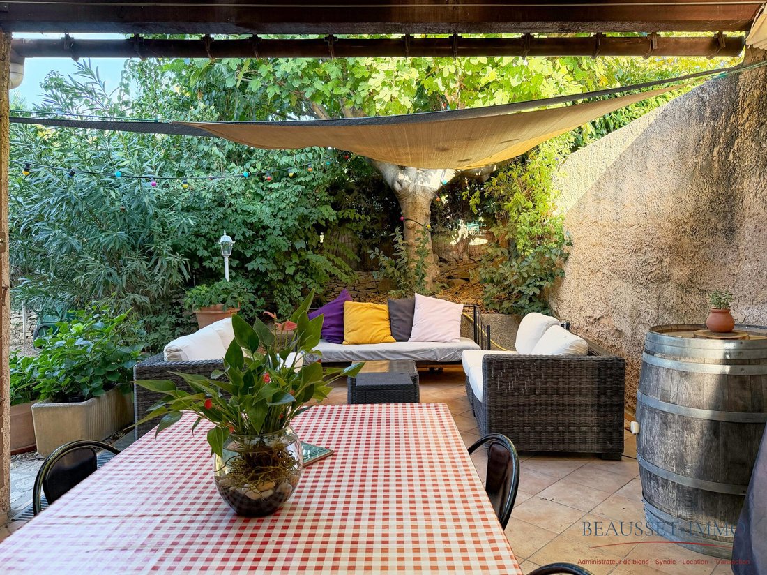 House in Saint-Cyr-sur-Mer, Provence-Alpes-Côte d'Azur, France 4 - 18956456