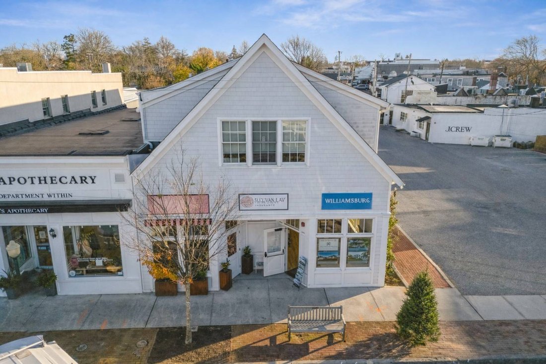 Southampton, New York, United States 3 - 18955760