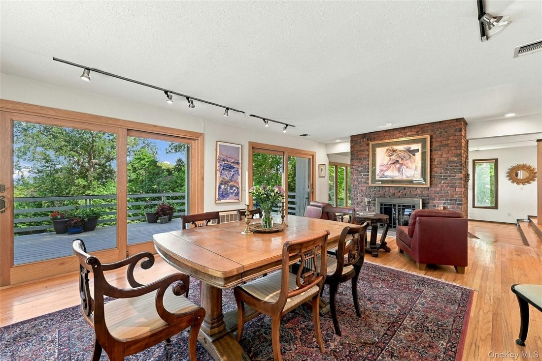 House in Port Jefferson, New York, United States 3 - 18955601