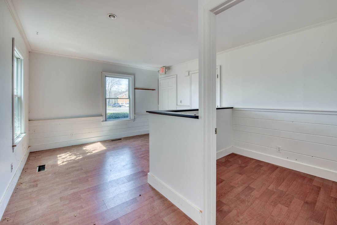 Southampton, New York, United States 4 - 18955745