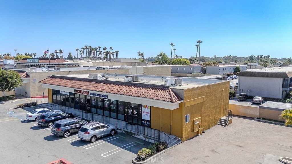 Huntington Beach, California, United States 2 - 18955872