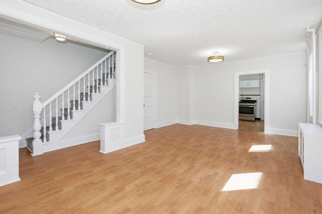 White Plains, New York, United States 4 - 18956200