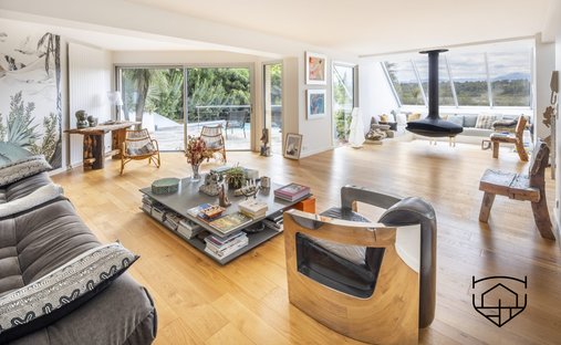 House in Pau, Nouvelle-Aquitaine, France 1