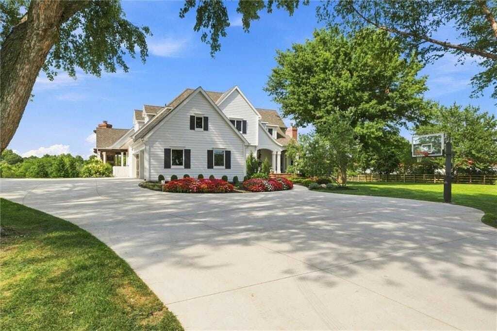House in Stilwell, Kansas, United States 4 - 18955880