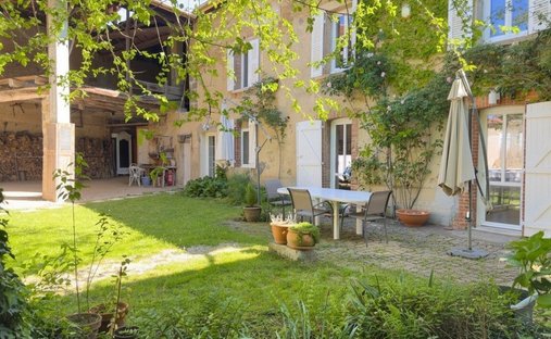 House in La Côte-Saint-André, Auvergne-Rhône-Alpes, France 1