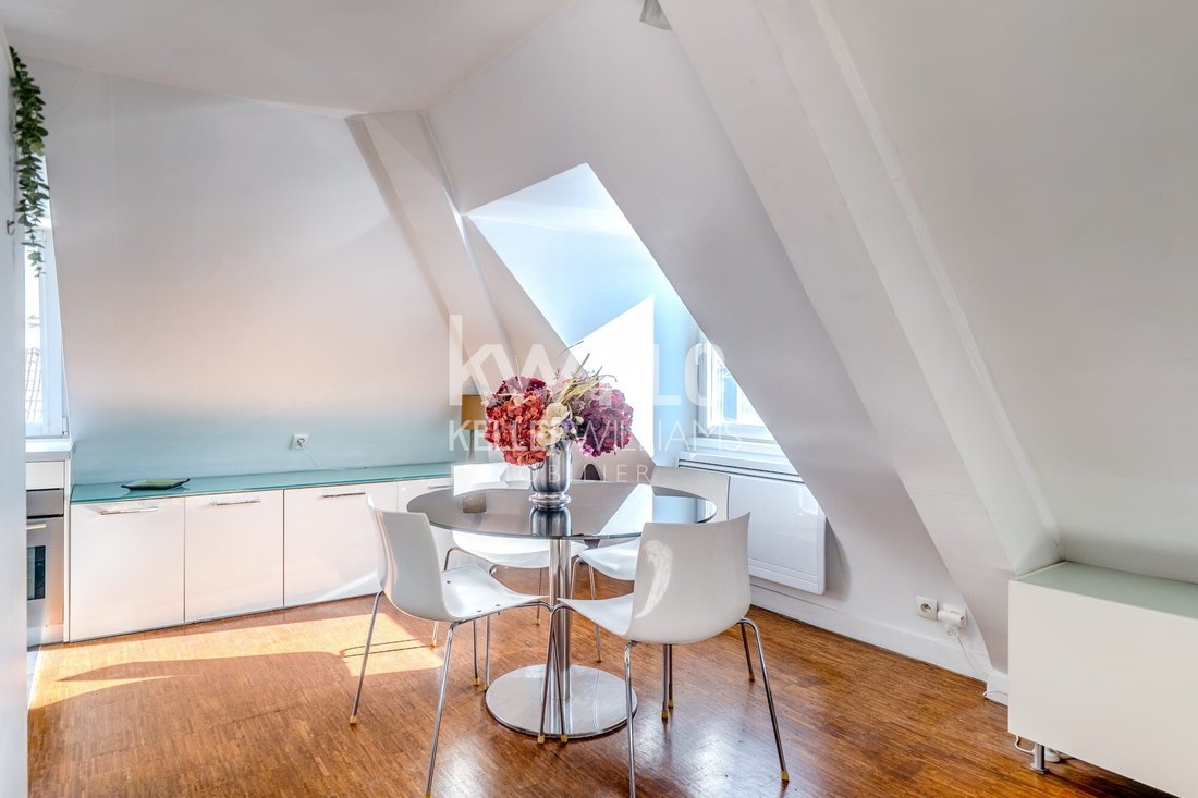 Apartment in Saint Germain l'Auxerrois, Paris 1er Arrondissement, Paris 5 - 18956083